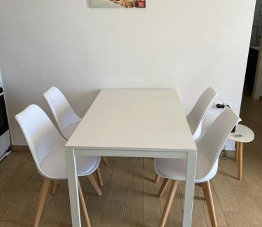 Travasarianika House | Theros house