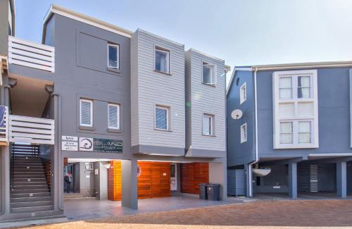 Knysna Apartment | Thesen Harbour Town Apartments @ Beautiful Knysna Villas