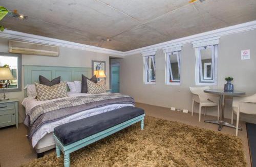 Knysna Apartment | Thesen Harbour Town Apartments @ Beautiful Knysna Villas