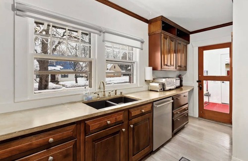 Sandpoint House | Third & Lake - Downtown Sandpoint