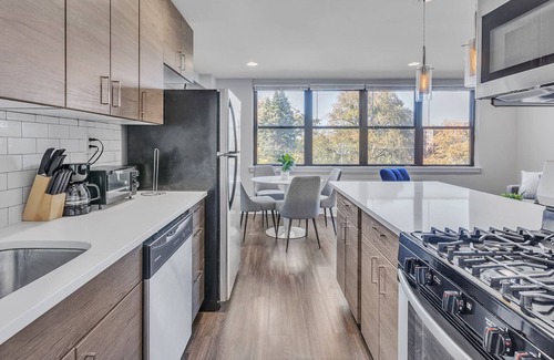 Germantown Apartment | This apartment is a 2 bedroom(s), 1 bathrooms, located in Philadelphia, PA.