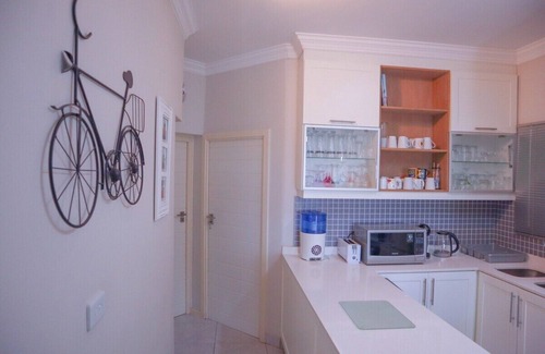 Dolphin Coast Apartment | This apartment is a 3 bedroom(s), 2 bathrooms, located in Dolphin Coast, KwaZulu-Natal.