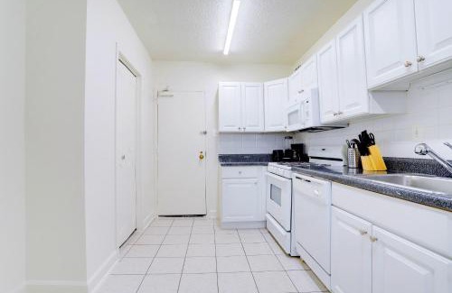 Aurora Highlands Apartment | This Apt is Perfect For Business Trips or a Relaxing Vacation