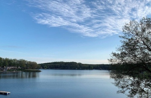 Newaygo Cottage | This cottage is a 2 bedroom(s), 1 bathrooms, located in Newaygo, MI.