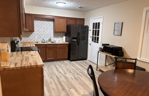 Newnan House | This cozy 3-bedroom home is located near Historic Downtown Newnan.