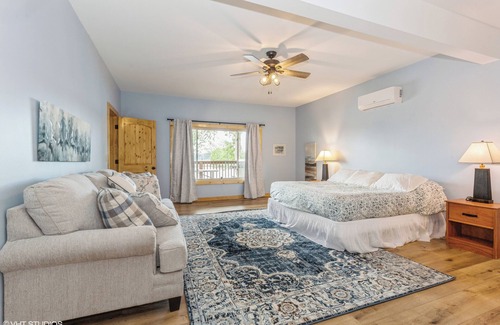 La Porte Apartment | This duplex is a 2 bedroom(s), 2 bathrooms, located in La Porte , IN.