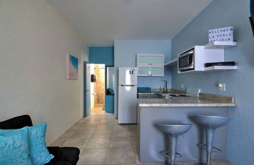 Santurce Apartment | This fourplex is a 6 bedroom(s), 4 bathrooms, located in San Juan, PR.