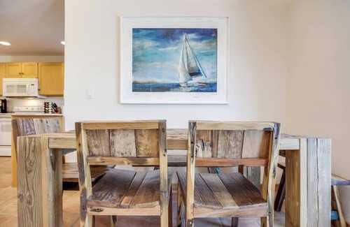 Ocean Shores House | This house is a 2 bedroom(s), 2 bathrooms, located in Indialantic, FL.