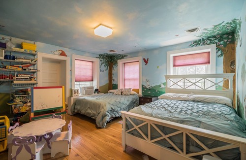 West Trenton Resort | This is a beautiful family-friendly historic mansion on a private lake.