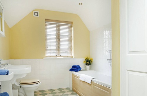 Chipping Norton Cottage | This lovely cottage is spacious, well situated and very comfortable.