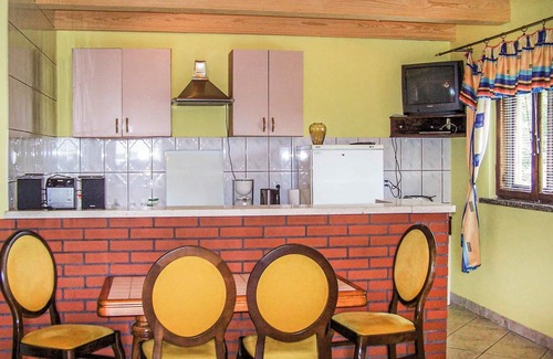 Brodnica Gorna House | This nice vacation home is situated on a beautiful nature plot.