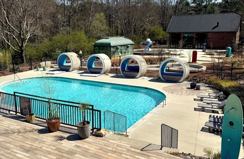 Pine Lake Apartment | This stylish loft home is nestled on the vibrant Memorial Drive/Atlanta area!