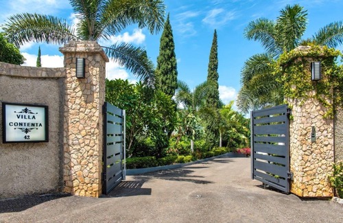 Montego Bay Villa | This villa is a 10 bedroom(s), 9 bathrooms, located in Montego Bay, St James.