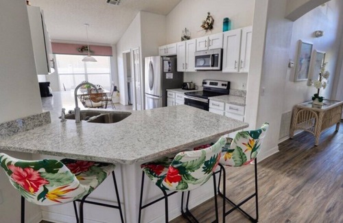 Eagle Pointe South Villa | This villa is a 4 bedroom(s), 2 bathrooms, located in Kissimmee, FL.