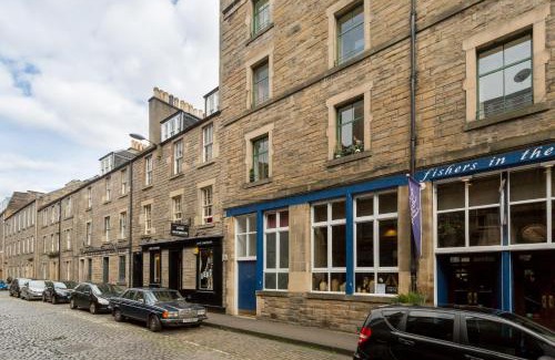 New Town Apartment | Thistle Street - 401