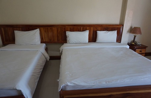 Nok Mueang Hotel | Thon Koon Resort