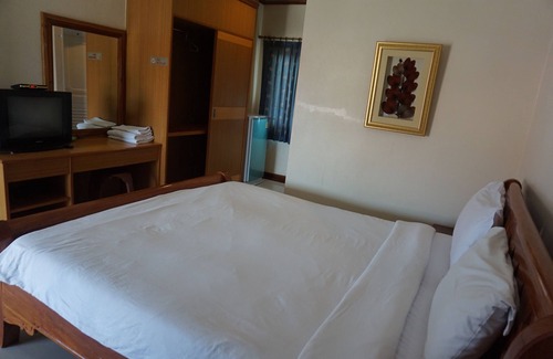 Nok Mueang Hotel | Thon Koon Resort