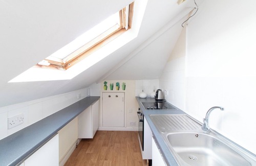 Shirley House | Thornbury Guest House Room 7