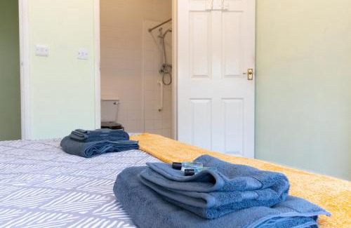Shirley House | Thornbury Guest House Room 2