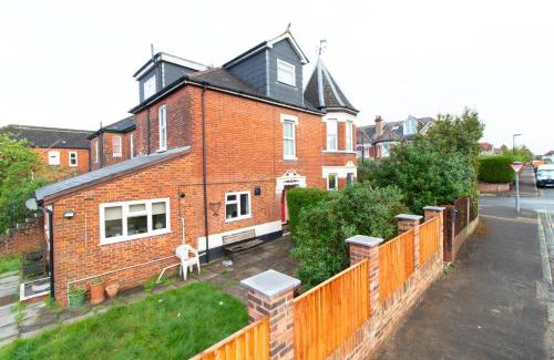 Shirley House | Thornbury Guest House Room 6
