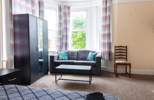 Shirley House | Thornbury Guest House Room 1