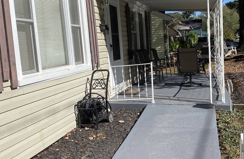 Winston - Salem House | Three bedroom 5 minutes to state university & town, 10 min to baptist hospital