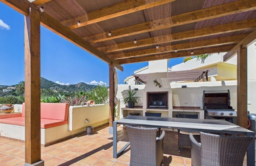 El Beal Apartment | Three-Bedroom El Coto Penthouse with Private Pool