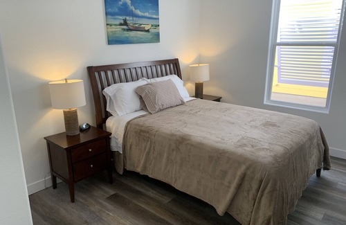 Gravois Mills House | Three Bedroom Home at Coconuts Restaurant and Resort