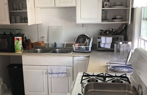 Roslindale Apartment | Three Bedroom House in a convenient and Easy Accessible Location