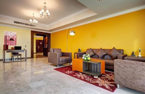 Dubai Apartment | Three Bedroom Near Dubai Land Community Hub Park