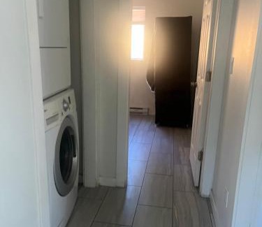 Downtown Victoria House | three bedroom near uvic