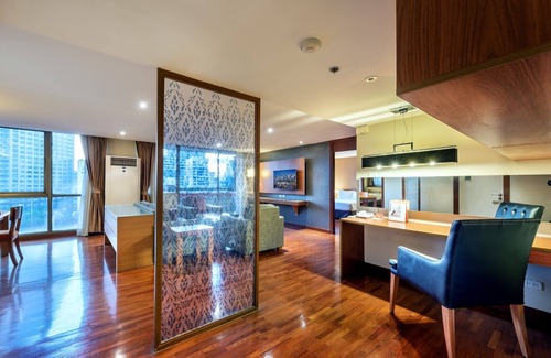 Embassy District House | Three Bedroom Residence - an excellent choice for large families