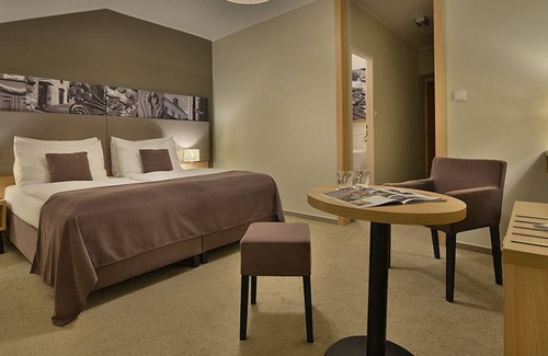 Zizkov Hotel | Three Crowns Hotel Prague