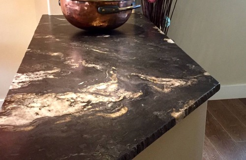 Salida Condo | THREE DECKS ON THE RIVER, Barbecue and dine right on your own part of the River!