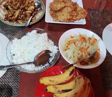 Manado City Centre House | Three Ken Homestay & Cafe