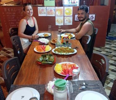 Manado City Centre House | Three Ken Homestay & Cafe