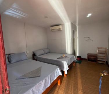 Koh Rong House | Three Little Birds Bar & Guesthouse