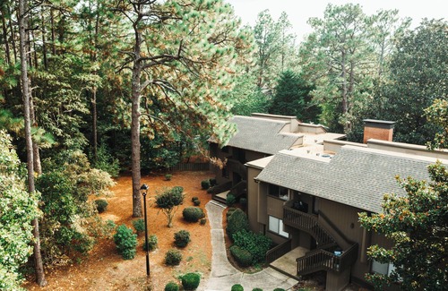 Pinehurst Condo | Three Little Pines Condo 2BD 2BA with Pool Close to Village and Pinehurst Resort