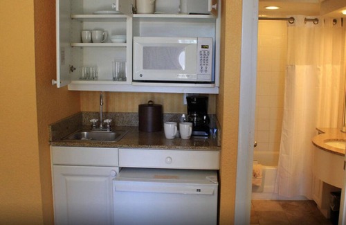 St. Pete Beach Resort | Three Spacious Family Units! Pool, Beach, Restaurant, Fitness Center