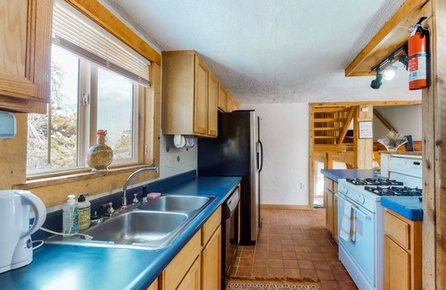 Woodland Park House | Three-story, dog-friendly house with WiFi & private W/D