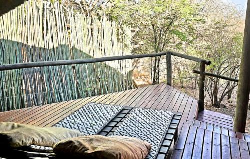 Leeupoort Other | Thulani