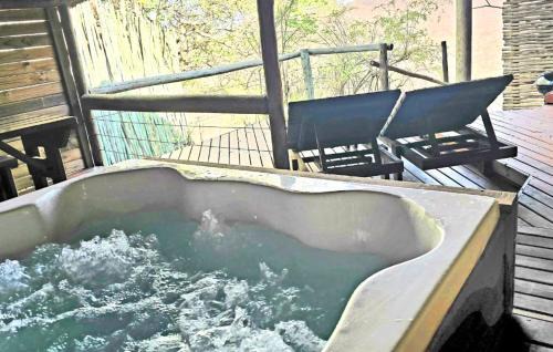 Leeupoort Other | Thulani