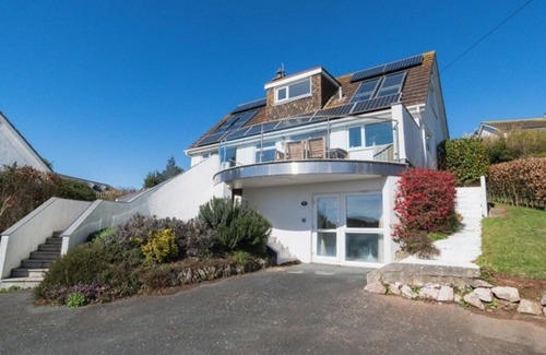 Thurlestone House | Thurlestone Beach House with Sea Views