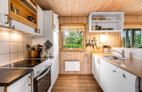 Skaven Strand House | "Tian" - 400m to the fjord by Interhome