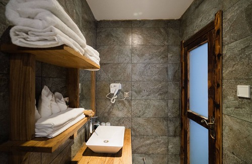 Yongding House | Tian's Resort