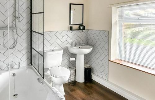 Oakham House | Tiddles Corner