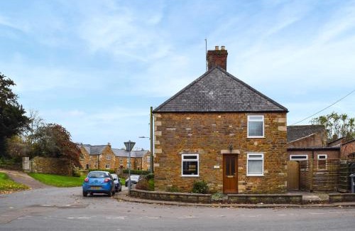 Oakham House | Tiddles Corner
