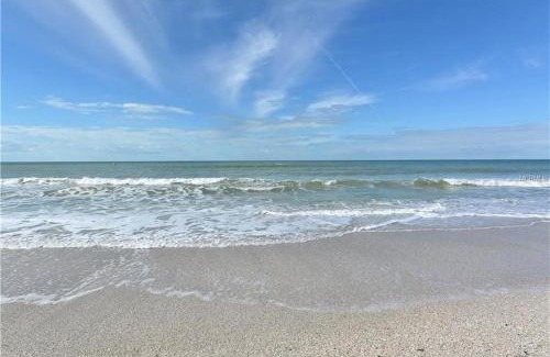 Bradenton Beach House | Tides Inn on the Bay Vacation Homes