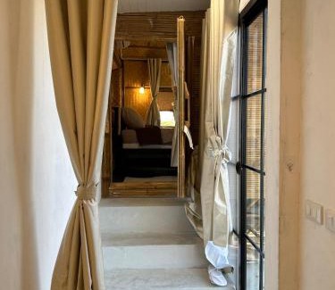 Phon House | Tiki hut rural Thailand