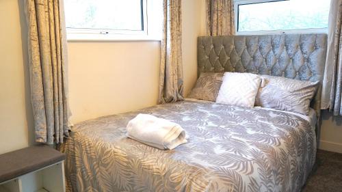 Tilehurst House | Tilehurst Villa